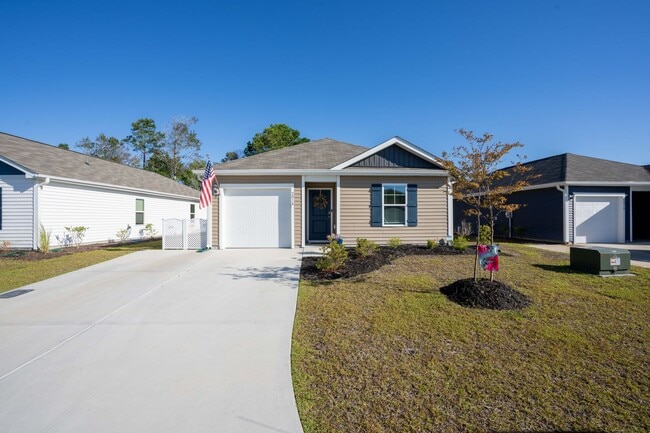 Foto del edificio - Charming 4-Bedroom Home in Desirable Water...