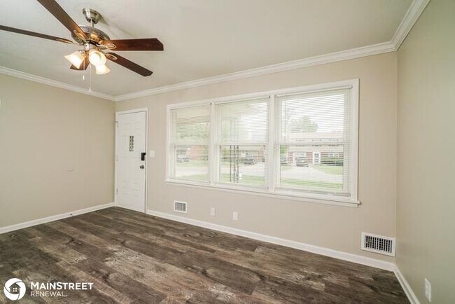 Foto del edificio - 8609 Blue Bell Dr