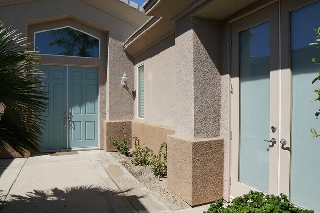 Foto del edificio - 5 Orleans Rd