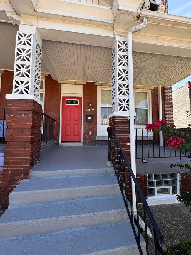 Foto del edificio - Charming 3 Bedroom Home in West Baltimore