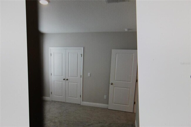 Foto del edificio - 2518 Warren Acrs Blvd