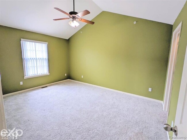 Building Photo - 29844 Fox Run Cir