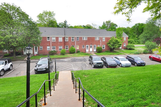 Building Photo - 1012 Trout Brook Dr
