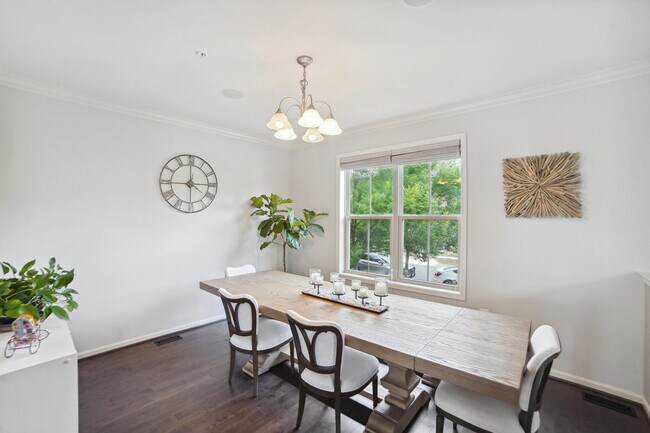 Foto del edificio - 13647 Soaring Wing Ln