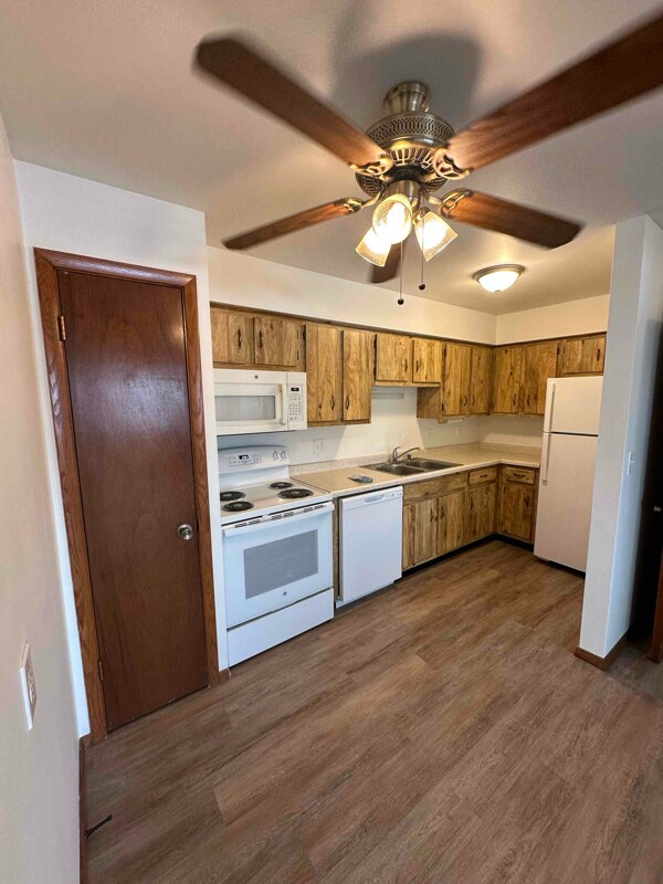 Building Photo - W151S6979 Cornell Cir
