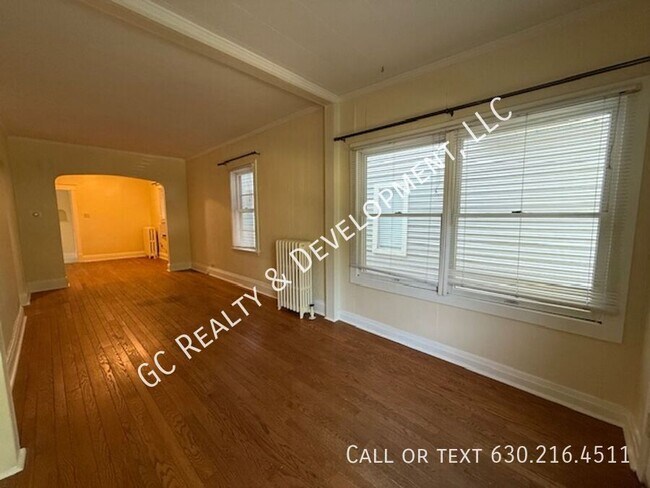 Foto del edificio - 2415 Hastings Ave