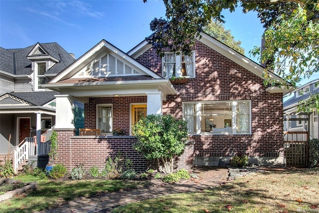 Primary Photo - 1126 18th Ave E