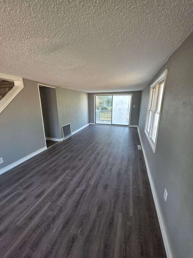 Foto del edificio - LIMITED TIME**NO APPLICATION FEE**1/2 OFF ...