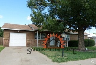 Building Photo - 233 Rosa Blvd