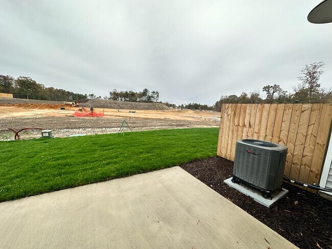 Foto del edificio - 514 Rivanna Hl Rd