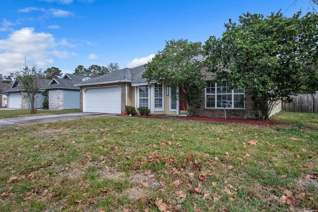 Building Photo - Beautiful 3 bedroom/ 2 bathroom home in Ch...