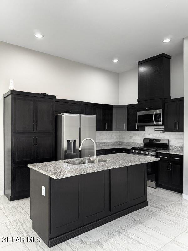 Building Photo - 12622 Amesbury