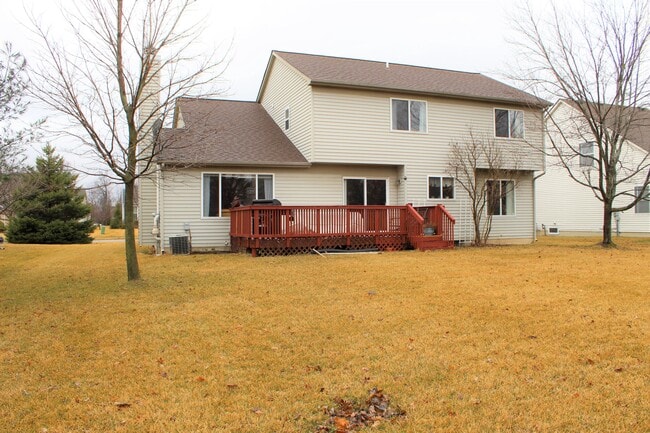 Building Photo - 4141 Crystal Creek Dr