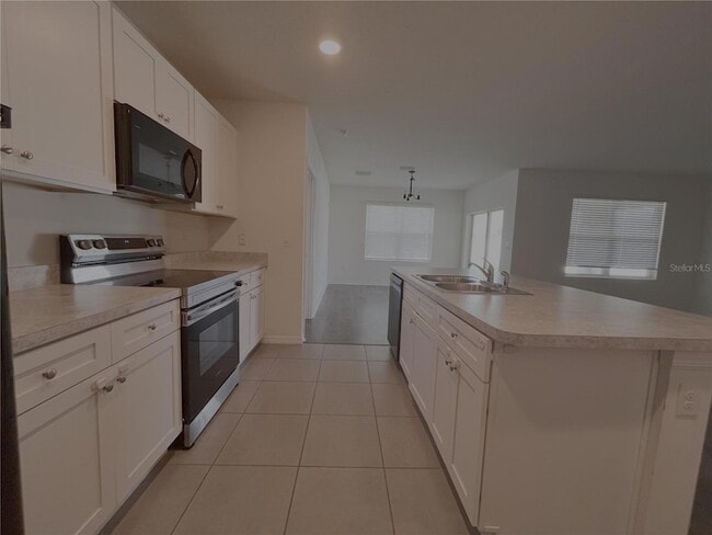 Building Photo - 5001 SW 97th Pl