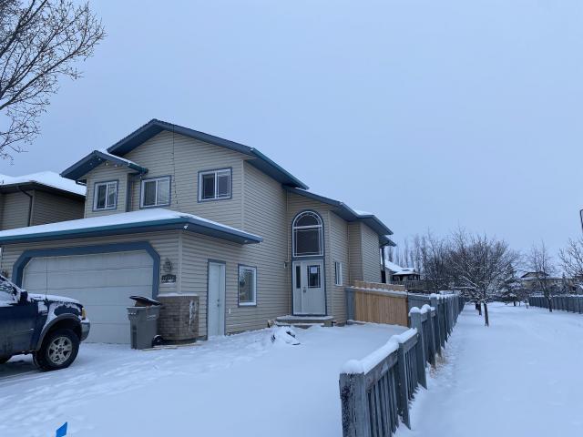 Photo principale - 5 bedroom in Grande Prairie AB T8X 1T7