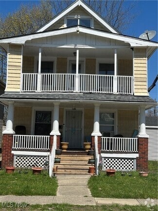 Building Photo - 2306 Selzer Ave