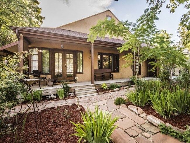 Foto del edificio - 125 T St