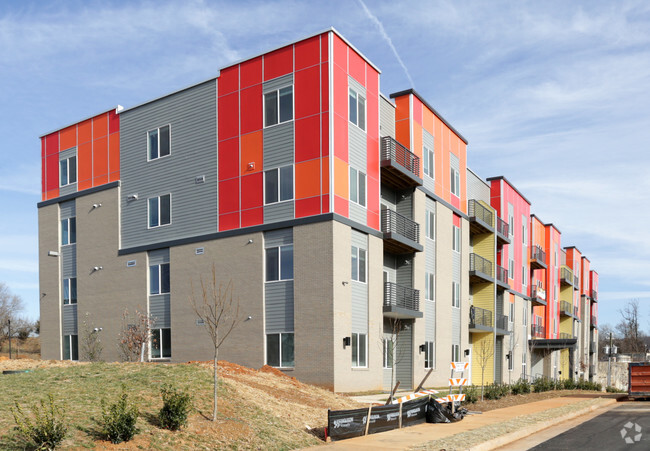 Building Photo - Carlton Views