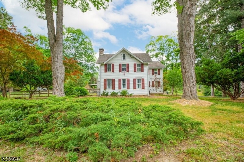 Primary Photo - 637 Ramapo Valley Rd