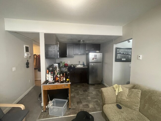 PACKARDS CORNER, Best location in Allston, T stop and Grocery In front, Easy choice and low price - PACKARDS CORNER, Best location in Allston, T stop and Grocery In front, Easy choice and low price House