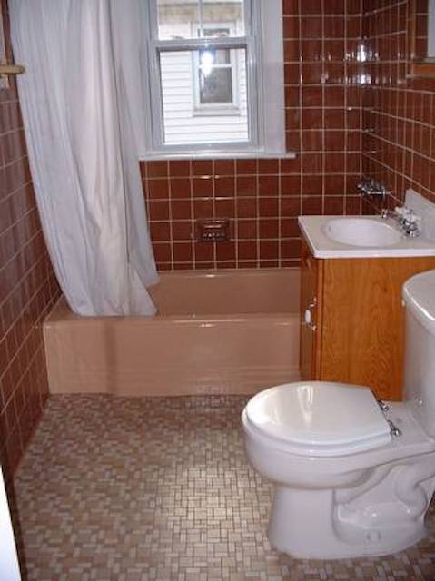 Building Photo - 51 Windsor Rd