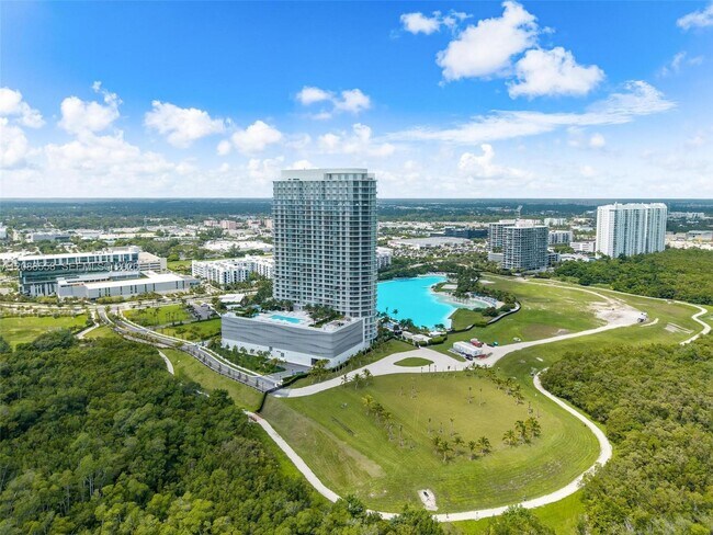 Foto del edificio - 2411 Laguna Cir