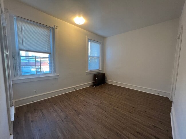 Foto del edificio - 605 W Olney Ave