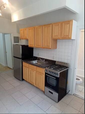 Foto del edificio - 28 Covert St.