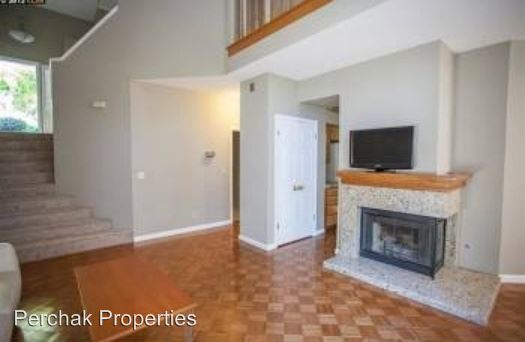 Building Photo - 3 br, 3 bath House - 1201 Ridgeview Place