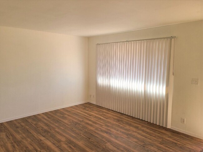 Foto del edificio - NO HOA-CONVENIENTLY LOCATED IN PHOENIX!