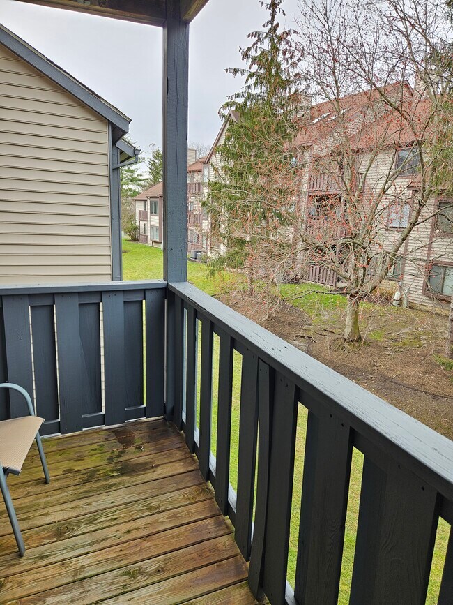 Foto del edificio - 4711B Dunbarton Rd