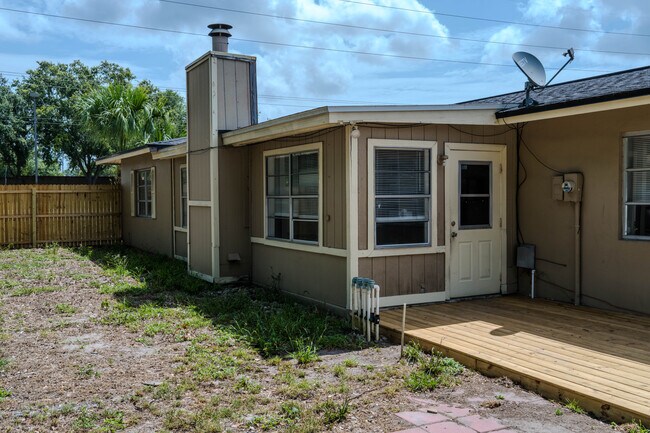 Foto del edificio - 2078 Keyes Ln