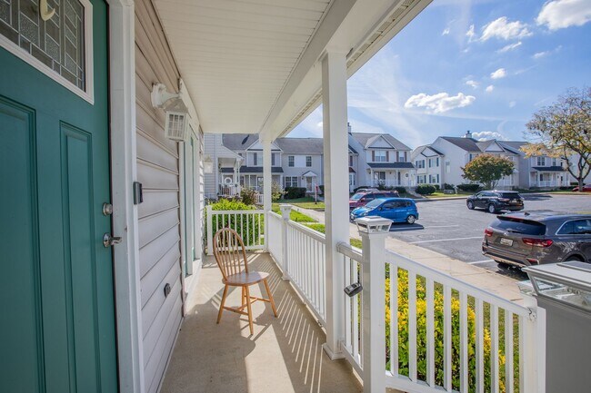 Foto del edificio - Beautiful 3 BR/2.5 BA EOG Townhome in Uppe...