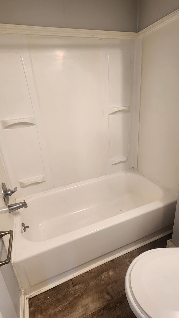 Foto del edificio - 408 N Main St