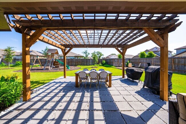 Building Photo - Stylish Corner Homesite on a Quiet Cul-de-...