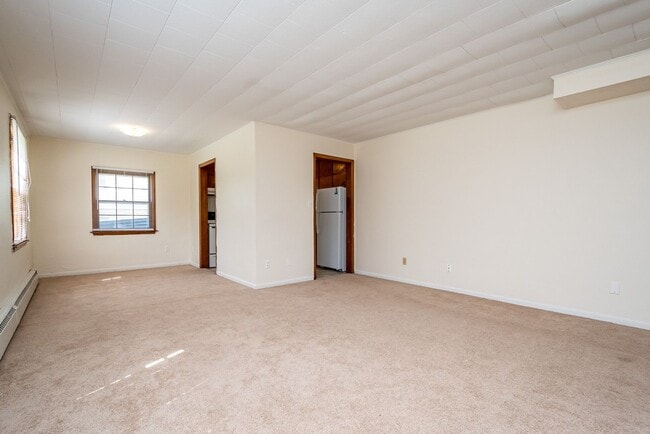 Photo - 404 E Foster Rd House