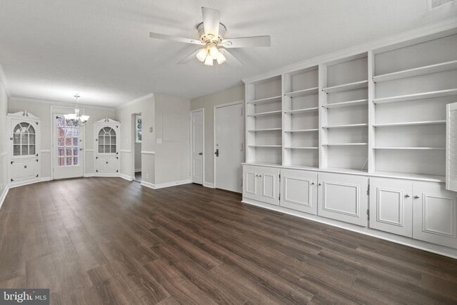 Building Photo - 3076 S Woodrow St