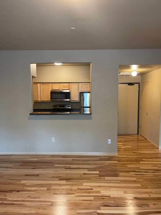 Foto principal - 821 E Jefferson St