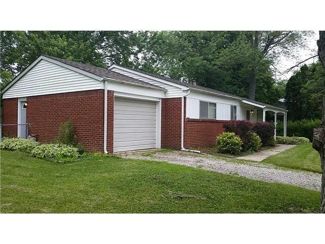 Photo - Lynbrook House