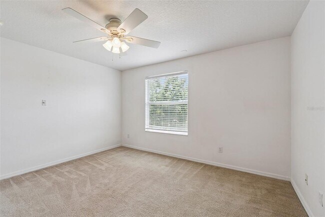 Foto del edificio - 12648 Somerset Oaks St