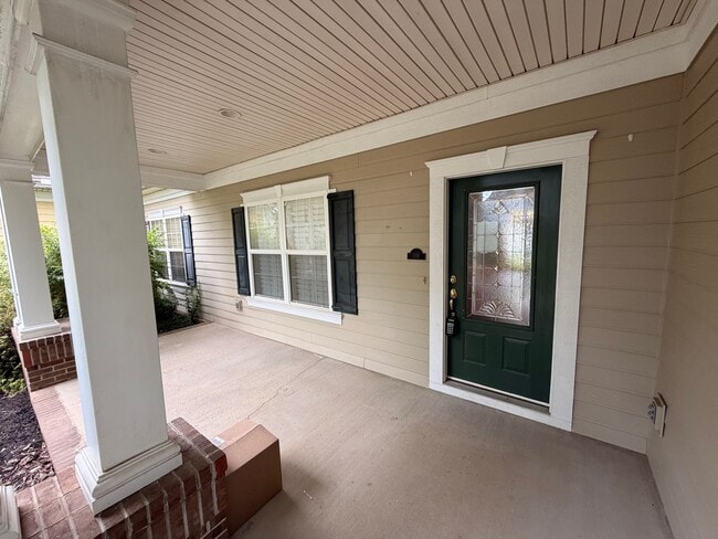 Building Photo - Charming 3-Bedroom Home in The Preserve at Oak Ridge – Resort-Style Amenities!