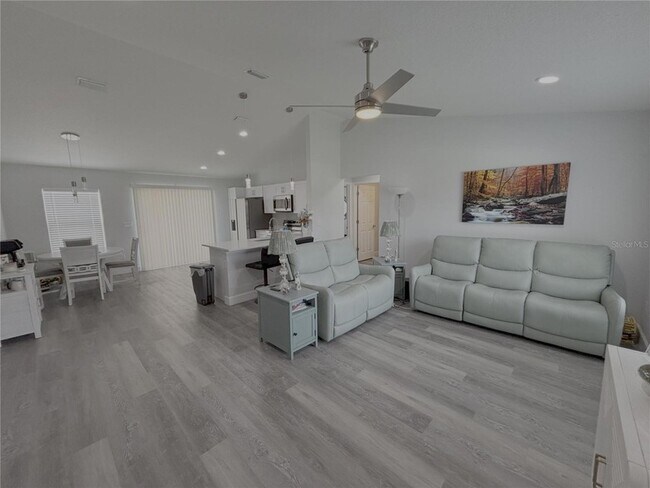 Foto del edificio - 3722 SW 149th Terrace