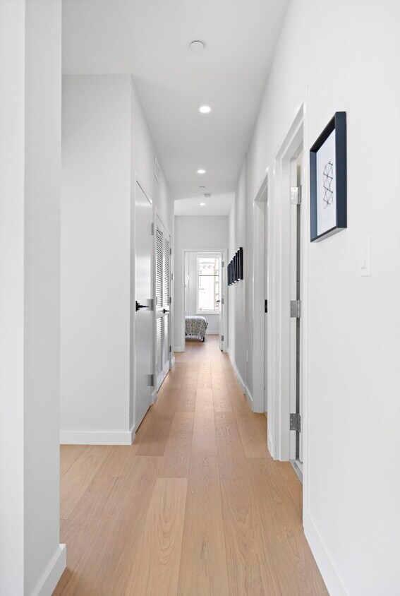 Foto principal - 693 Sutter St