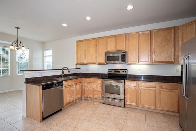 Building Photo - 22333 E Plymouth Cir
