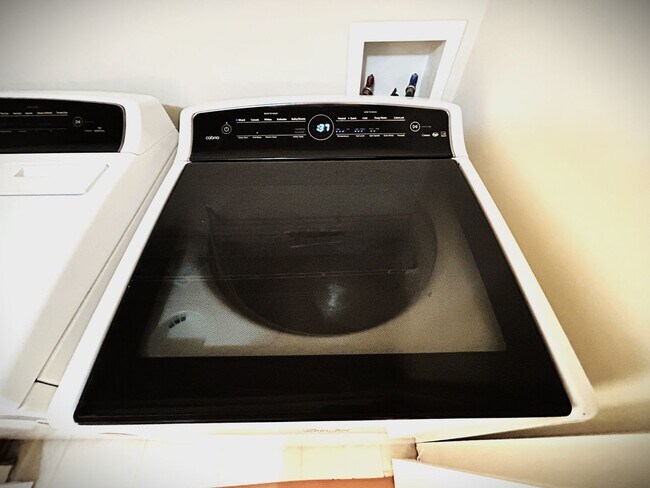 Building Photo - Spacious 3-Bed, 2.5-Bath Townhome in Ankeny, IA – Modern Comfort & Convenience!