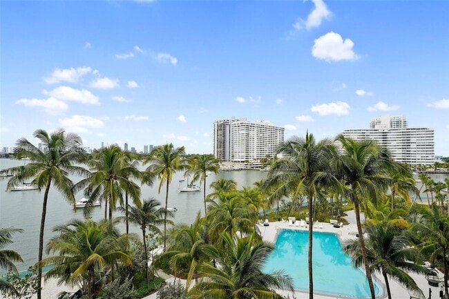 Foto del edificio - 1500 Bay Rd
