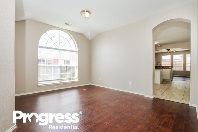 Foto del edificio - 4405 Crystal Ln