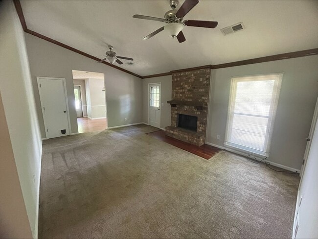 Photo - 105 Kimberly Dr House