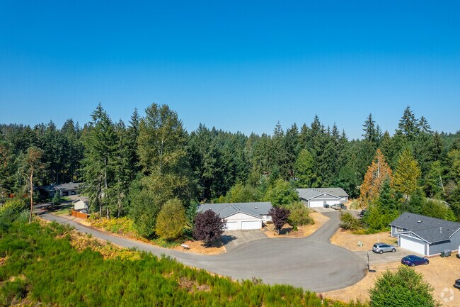 Building Photo - Quiet Firs Estates