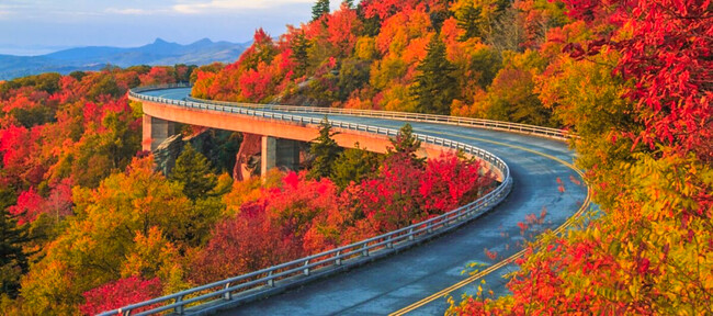 in favorito de los Estados Unidos Drive in en el Blue Ridge Parkway - Blue Ridge Village Senior Property